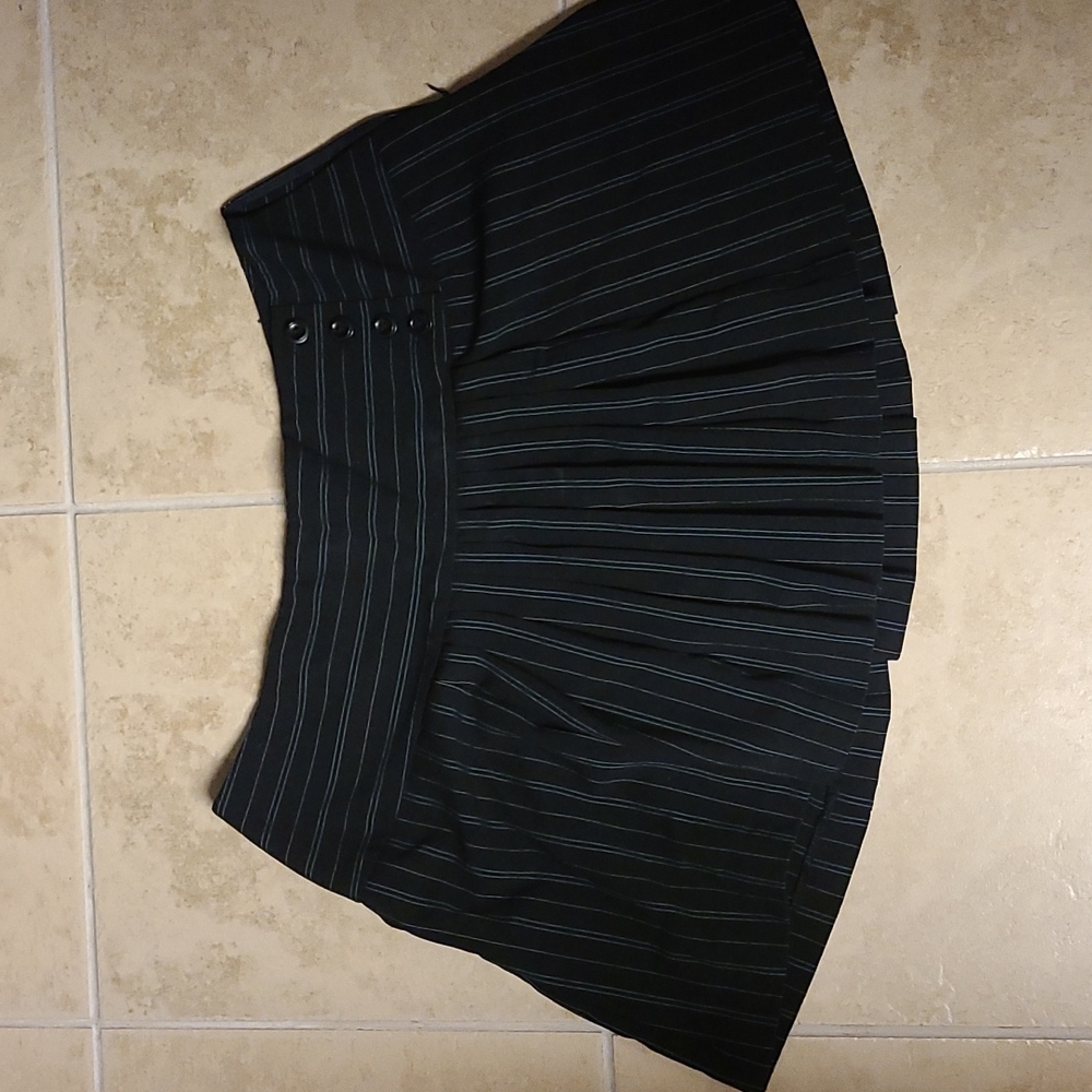 Pleated, pinstripes Mini skirt size 9